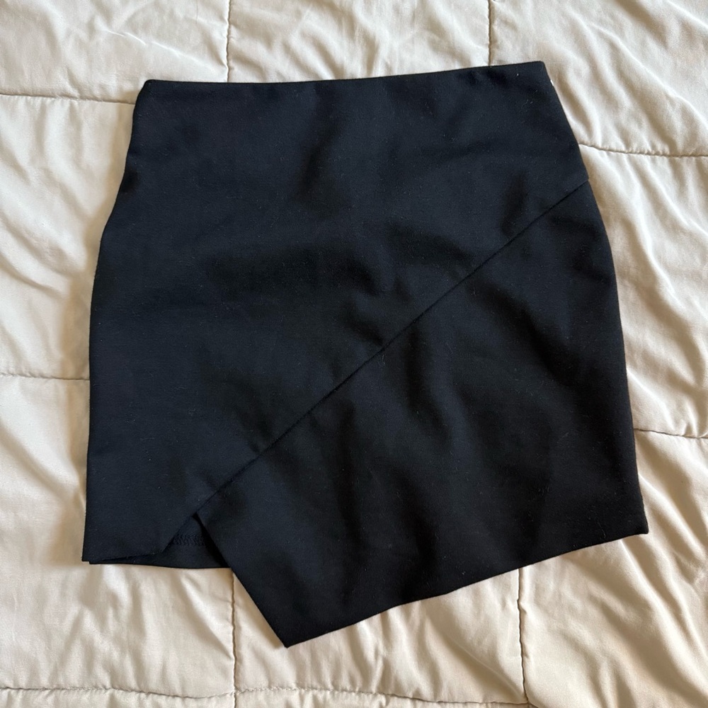 Tobi Black Asymmetrical Skirt Size XS